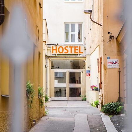 Hostel Mandarinka Прага Экстерьер фото