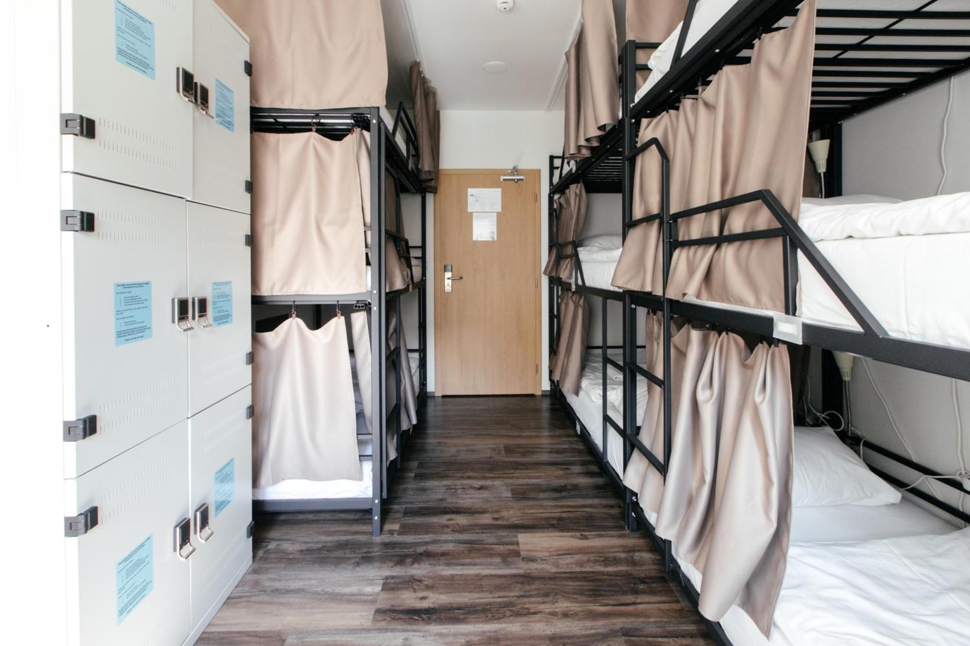 Hostel Mandarinka Прага Экстерьер фото